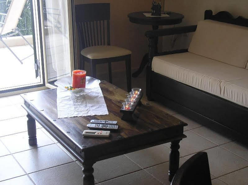 Nostimon Emar Appartement Lourdata  Buitenkant foto